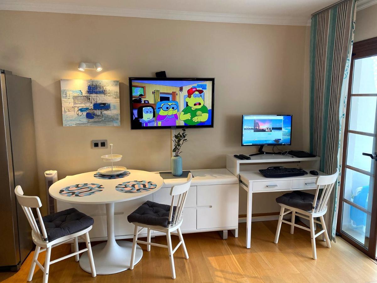 Dream View Apartment Адехе Екстериор снимка